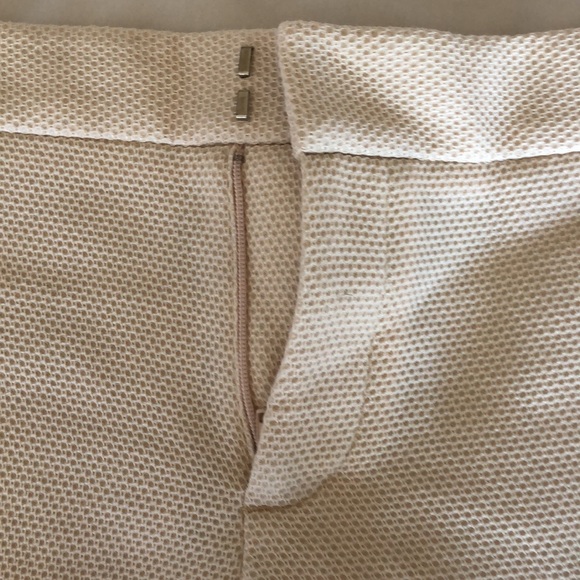 Club Monaco scallop hem shorts - Picture 3 of 5